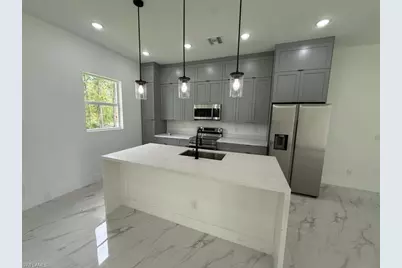 723 Epps Brown St E, Lehigh Acres, FL 33974 - Photo 10