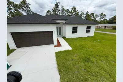 723 Epps Brown St E, Lehigh Acres, FL 33974 - Photo 6