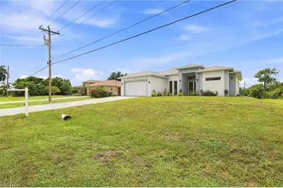 1120 NE 32nd Ln, Cape Coral, FL 33909 - Photo 4