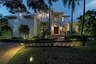 235 Little Harbour Ln, Naples, FL 34102 - Photo 2