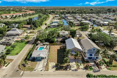24504 Redfish St, Bonita Springs, FL 34134 - Photo 4
