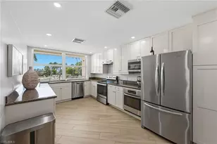 4251 Gulf Shore Blvd N, Naples, FL 34103 - Photo 40