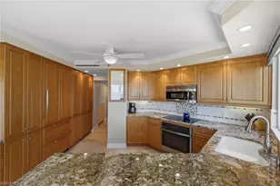 4251 Gulf Shore Blvd N, Naples, FL 34103 - Photo 20