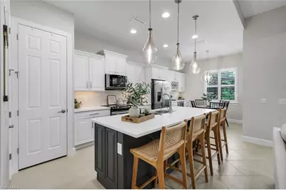 9263 Fieldstone Ln, Naples, FL 34120 - Photo 10