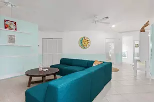 1100 Diamond Cir, Naples, FL 34110 - Photo 12