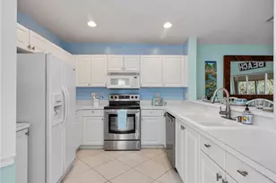 1100 Diamond Cir, Naples, FL 34110 - Photo 14