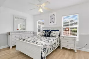 1100 Diamond Cir, Naples, FL 34110 - Photo 32