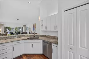 7108 Barrington Cir, Naples, FL 34108 - Photo 8