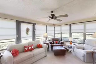 1527 Edgewater Cir, Fort Myers, FL 33919 - Photo 6