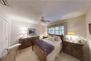 1527 Edgewater Cir, Fort Myers, FL 33919 - Photo 4
