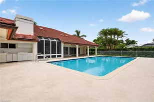 700 Hollybriar Ln, Naples, FL 34108 - Photo 12