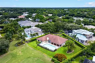 700 Hollybriar Ln, Naples, FL 34108 - Photo 4