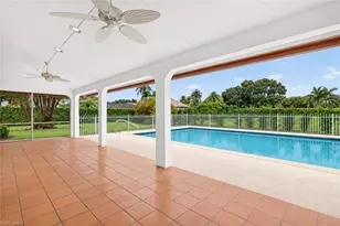 700 Hollybriar Ln, Naples, FL 34108 - Photo 10