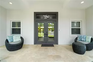 5420 Boxwood Way, Naples, FL 34116 - Photo 2