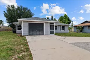 612 Santa Barbara Blvd, Cape Coral, FL 33991 - Photo 2