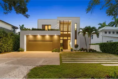 376 1st Ave N, Naples, FL 34102 - Photo 2