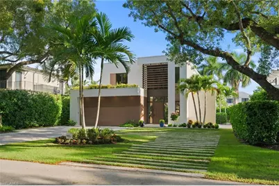 376 1st Ave N, Naples, FL 34102 - Photo 1