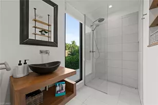 376 1st Ave N, Naples, FL 34102 - Photo 46