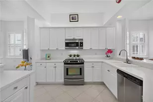 410 Flagship Dr, Naples, FL 34108 - Photo 4