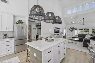 651 Bridge Way Ln, Naples, FL 34108 - Photo 4