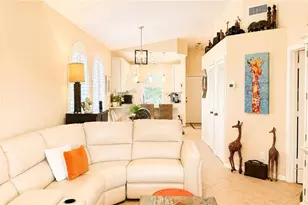 8274 Twelve Oaks Cir, Naples, FL 34113 - Photo 4
