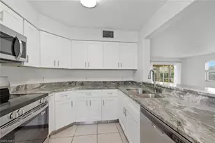 9570 Crescent Garden Dr, Naples, FL 34109 - Photo 14