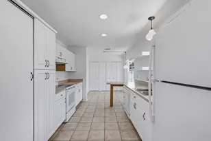 1131 10th Ave NE, Naples, FL 34120 - Photo 6