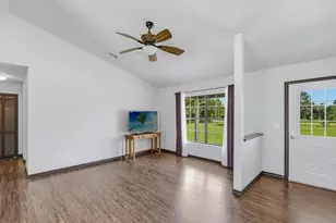 1131 10th Ave NE, Naples, FL 34120 - Photo 4