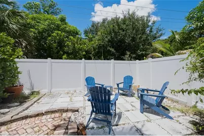 1274 Pine Ct, Naples, FL 34102 - Photo 44