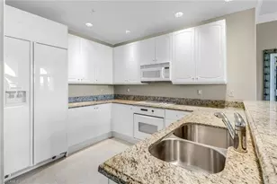 900 5th Ave S, Naples, FL 34102 - Photo 4