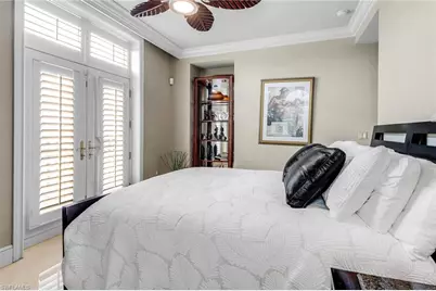 900 5th Ave S #302, Naples, FL 34102 - Photo 16