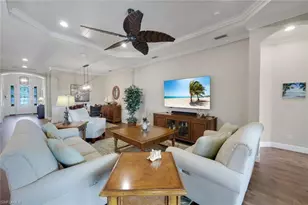 8362 Viale Cir, Naples, FL 34114 - Photo 10