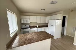 10632 Woods Cir, Bonita Springs, FL 34135 - Photo 6