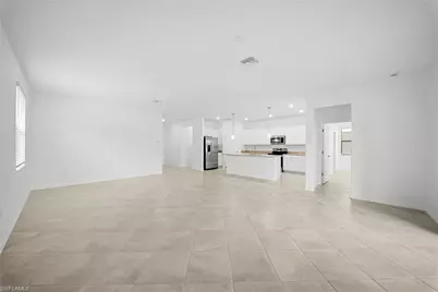 14836 Palamos Cir, Fort Myers, FL 33905 - Photo 10