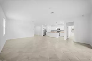 14836 Palamos Cir, Fort Myers, FL 33905 - Photo 10