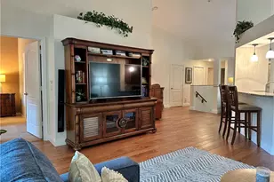 354 Dover Pl, Naples, FL 34104 - Photo 24