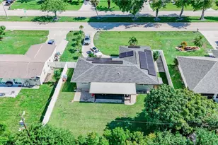 1419 Shelby Pkwy, Cape Coral, FL 33904 - Photo 44
