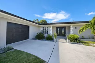 1419 Shelby Pkwy, Cape Coral, FL 33904 - Photo 2