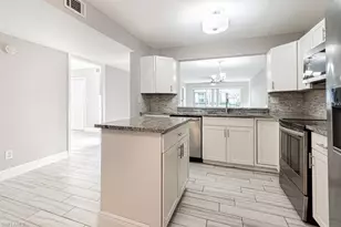 1392 Churchill Cir, Naples, FL 34116 - Photo 4