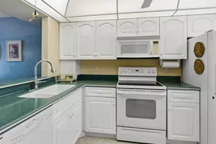 320 Seaview Ct, Marco Island, FL 34145 - Photo 24