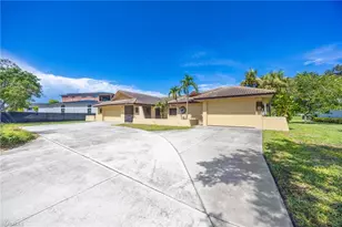 4651 West Blvd, Naples, FL 34103 - Photo 12