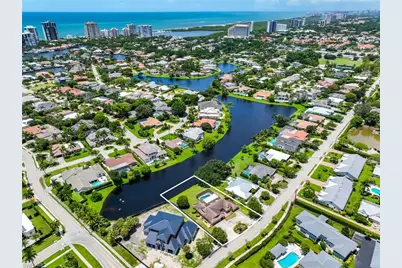 4651 West Blvd, Naples, FL 34103 - Photo 8