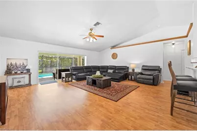 570 22nd St NE, Naples, FL 34120 - Photo 10