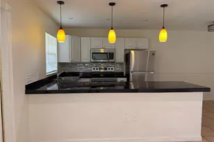 4290 Gulfstream Dr, Naples, FL 34112 - Photo 4