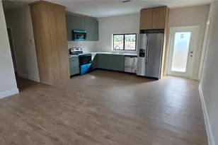 1016 Butler St E, Lehigh Acres, FL 33974 - Photo 4