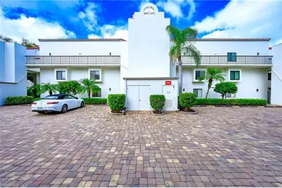 586 Beachwalk Cir #O-305, Naples, FL 34108 - Photo 2