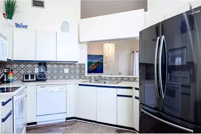586 Beachwalk Cir #O-305, Naples, FL 34108 - Photo 10