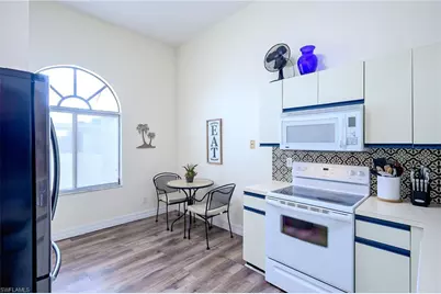 586 Beachwalk Cir #O-305, Naples, FL 34108 - Photo 12