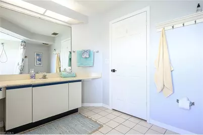 586 Beachwalk Cir #O-305, Naples, FL 34108 - Photo 18