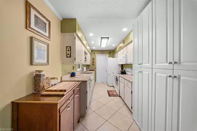 19016 Murcott Dr E, Fort Myers, FL 33967 - Photo 10
